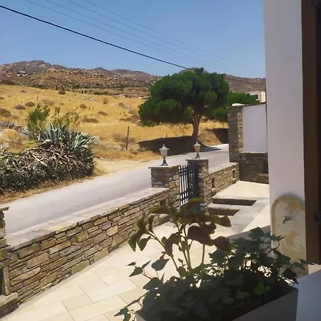 Natural Life Daire Naxos City